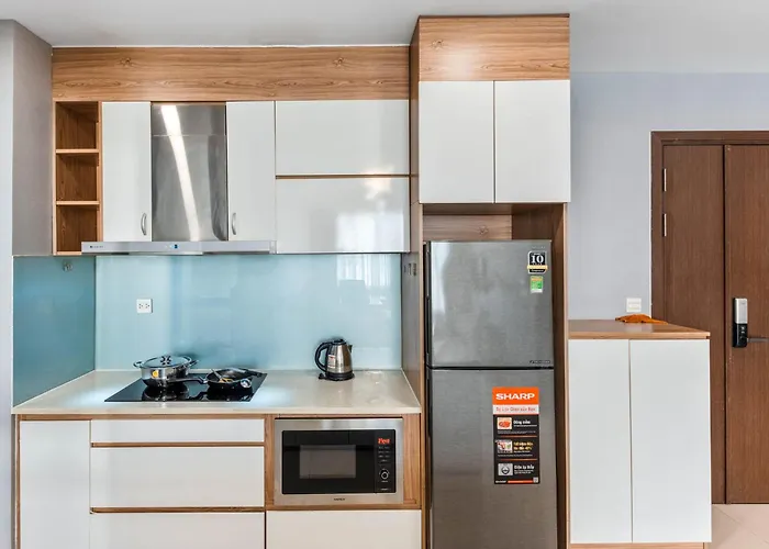 Saigon Apartments - Free City Walk Experience, Amazing Infinity Pool & Free 4G Sim Card For 3 Nights
