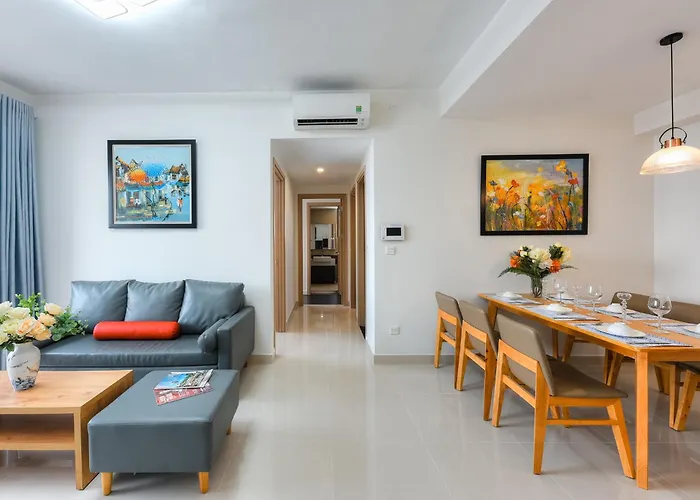 Saigon Apartments - Free City Walk Experience, Amazing Infinity Pool & Free 4G Sim Card For 3 Nights