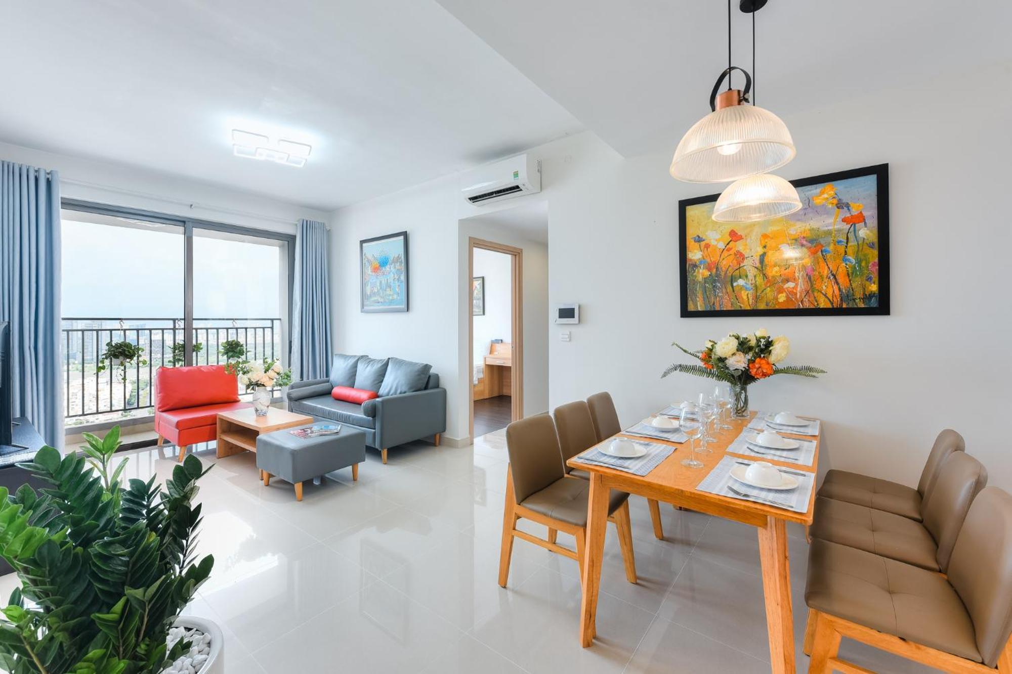 Saigon - Free Walk Experience, Amazing Infinity Pool & Free 4g Sim Card For 3 Nights Apartment *